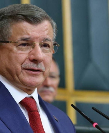 ahmet-davutoglu-23-nisan-ile-ilgili-butun-kutlamalar-ve-resepsiyonlar-iptal-edilmeli-ND6QYVny.jpg