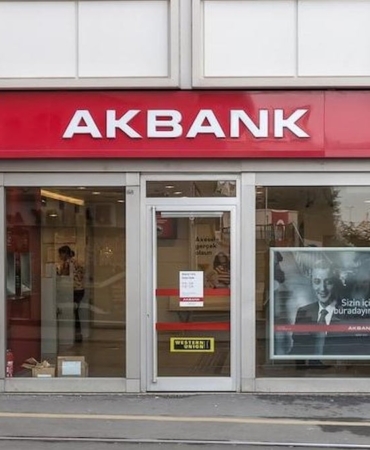 akbankta-teknik-aksaklik-surecler-sureksiz-olarak-yapilamiyor-HTw5DGKN.jpg