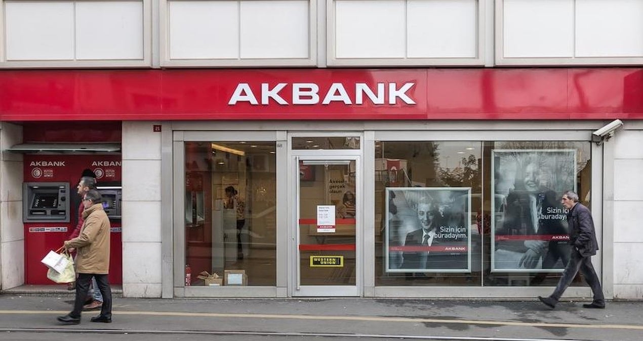 akbankta-teknik-aksaklik-surecler-sureksiz-olarak-yapilamiyor-HTw5DGKN.jpg