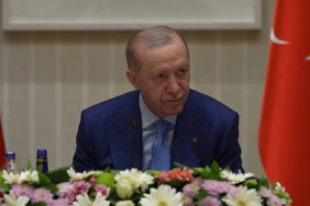 akpli-cumhurbaskani-erdogandan-iktidari-donemine-ovgu-dolu-sozler-daima-isci-kardeslerimizin-yaninda-olduk-9nOYAkUZ.jpg