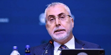 bakan-isikhan-issizlik-35-aydir-tek-hanede-zIe48eTa.jpg