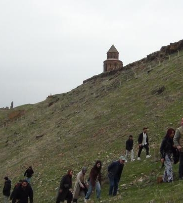 bin-bir-kilise-sehri-ani-ziyaretci-rekoruna-kosuyor-goren-buyuleniyor-49YbbIn9.jpg