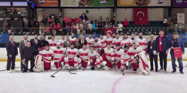 buz-hokeyinde-turkiye-altin-madalya-kazandi-guaqEkcy.jpg