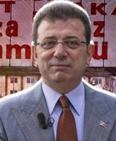 canli-ibb-davasinda-22-gun-imamoglu-ve-jandarma-ortasinda-gerginlik-dKnMX89T.jpg