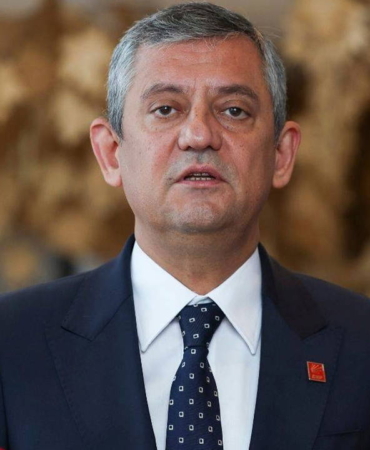 chp-lideri-ozgur-ozel-programini-degistirdi-atasehir-karari-yLHmE2kD.jpg