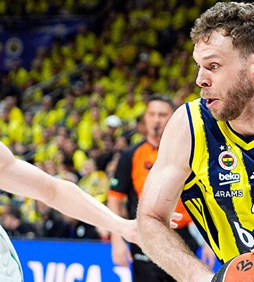 euroleaguede-fenerbahce-zalgirisi-devirdi-seriye-galibiyetle-basladi-yX555vKq.jpg