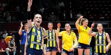 fenerbahce-medicana-kazandi-sultanlar-ligi-sampiyonluk-serisinde-durum-2-2-oldu-U69KjZfn.jpg