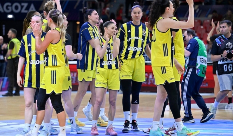 fenerbahce-opet-finalde-RGWa7HP9.jpg
