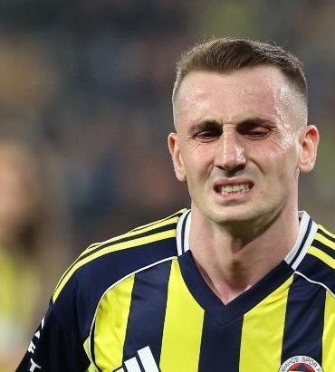 fenerbahcede-kerem-akturkoglundan-hakeme-tepki-skandal-karar-173CmOFw.jpg