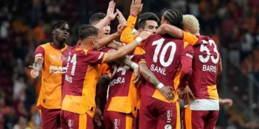 galatasaray-sampiyon-oyunculariyla-sampiyon-oluyor-Pqzlcf6H.jpg