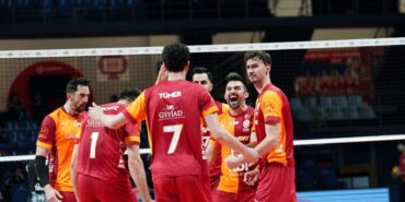 galatasaray-set-vermeden-kazandi-ve-efeler-liginde-finalin-ismi-muhakkak-oldu-qAI9A4La.jpg