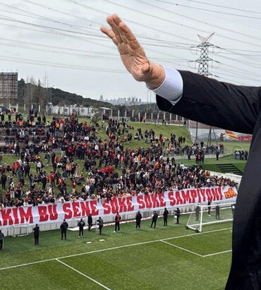 galatasaray-taraftarindan-kemerburgaz-cikarmasi-XsjOwIQN.jpg