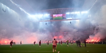 galatasaraydan-govde-gosterisi-eu7hxSEj.jpg
