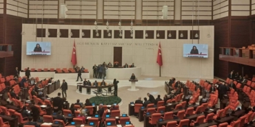 gulistan-doku-sorusturmasina-iliskin-arastirma-onergesi-akp-ve-mhp-oylariyla-reddedildi-OxJECbgx.jpg