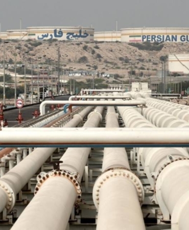 iran-petrolu-akmaya-devam-ediyor-gelirler-hasar-tamirine-yonlendirilecek-wAOccmS7.jpg