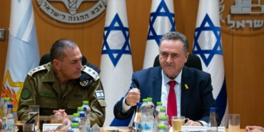 israilden-ulkeye-alcak-tehdit-gazzedeki-yikimin-aynisi-olacak-9qVKLrCt.jpg
