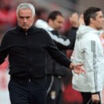jose-mourinho-surprizi-geri-donuyor-zZCq3cJI.jpg