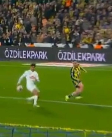 kadikoyde-yogun-itiraz-fenerbahce-penalti-bekledi-d2E9z6gR.jpg