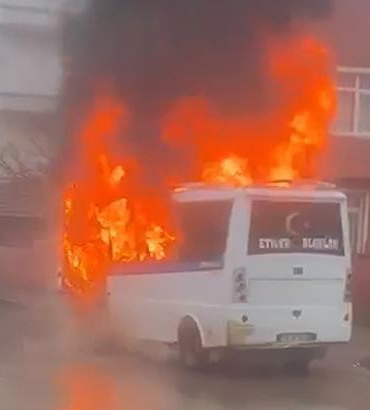 kirikkalede-yolcu-minibusu-alev-alev-yandi-S7RClCCD.jpg