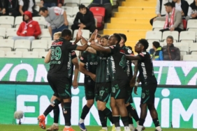 konyaspor-antalyada-2-golle-guldu-cKTvE2ps.jpg