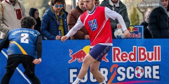 red-bull-four-2-score-sokak-futbolu-finali-icin-geri-sayim-2WP5c816.jpg