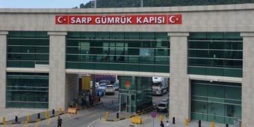 sarp-sinir-kapisindan-1-milyona-yakin-yolcu-gecti-jQaV8qG9.jpg