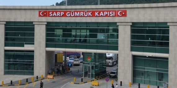 sarp-sinir-kapisindan-1-milyona-yakin-yolcu-gecti-jQaV8qG9.jpg