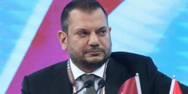 trabzonspor-baskani-ertugrul-dogan-fatih-hoca-isterse-muciyi-aliriz-hN8L35at.jpg