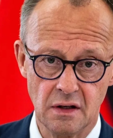 trumpi-yerin-dibine-sokan-merz-sozlerinden-dondu-aramiz-iyi-MiZ7Eu9B.jpg
