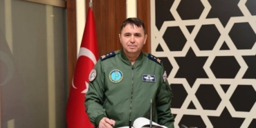 tuggeneral-mete-kus-gorevden-alindi-konyada-esat-cetin-donemi-rwO43LQb.jpg