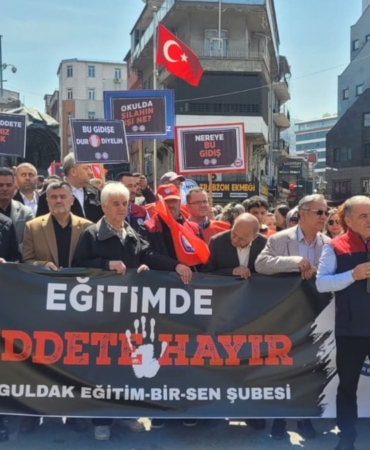 zonguldakta-ogretmenler-is-birakti-siverekteki-silahli-akin-protesto-edildi-InkbtpT9.jpg