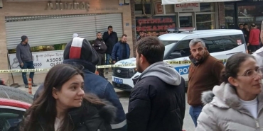 30-yillik-kuyumcu-yuzlerce-kilo-altinla-yurt-disina-kacti-mahalleli-sokta-t5WOIxk2.jpg