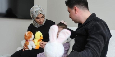 5-bin-liraya-evi-ilaclatti-2-yasindaki-kizi-olumden-dondu-7-8-tane-tablet-koydular-Wr9KZd1D.jpg