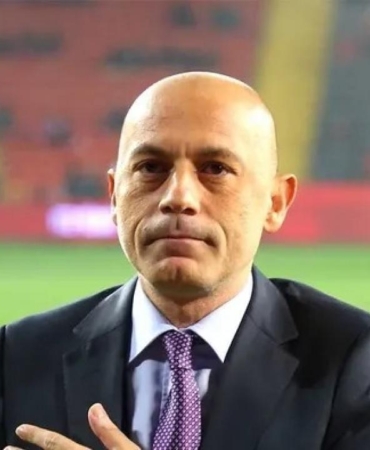 abdde-turk-imzasi-cuneyt-cakir-2026-dunya-kupasina-gidiyor-KuDkH48l.jpg