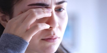 acik-havada-vakit-gecirenler-dikkat-gozlerinizi-bekleyen-gorunmez-tehlike-wb884NiJ.jpg