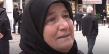 aglamamak-icin-kendini-zor-tuttu-koronadan-olmedik-acliktan-olecegiz-bbJECZlG.jpg