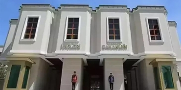 aidiyet-arayisi-yanlis-rol-model-lezJYXWk.jpg