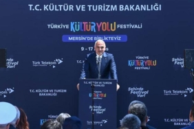 akdenizin-incisi-ilk-kez-kultur-yolu-sahnesinde-mersinde-festival-coskusu-basladi-cX9NtHgr.jpg