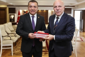 akpli-belediyede-hediyelik-saltanati-zKfjalc3.jpg