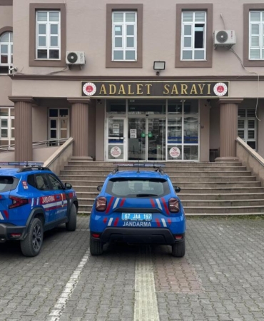 alaplida-uyusturucu-operasyonunda-2-kisi-tutuklandi-bfDsAJwX.jpg