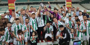 amatorden-1-lige-pes-pese-sampiyon-olup-3-yilda-tarih-yazdilar-G4qwzBs3.jpg