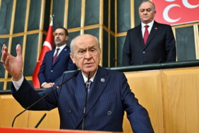 amedspor-diye-bir-kulupten-de-bahsedilemeyecektir-demisti-mhp-lideri-bahcelinin-tebrik-mesaji-tartisma-yaratti-8E7FCQ6x.jpg