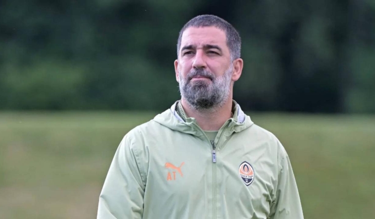 arda-turan-shakhtar-donetskle-sampiyon-oldu-9JmhShrt.jpg