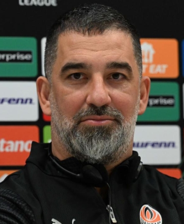 arda-turan-tarihe-gecti-VHMpKLgm.jpg