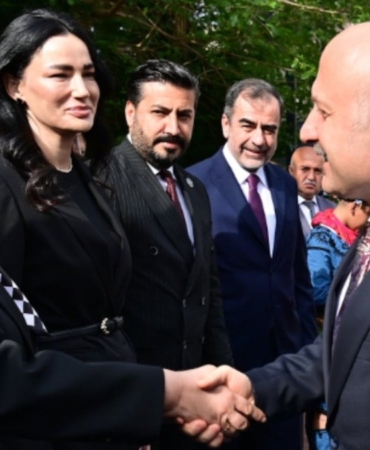 aydinda-vali-karsilamasinda-protokol-tartismasi-WUqxdaOZ.jpg