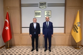 bakan-bak-ve-ak-parti-genel-baskan-yardimcisi-buyukgumus-baskan-altayi-ziyaret-etti-EttKn5M1.jpg
