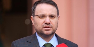 bakan-gurlek-genclerimizin-kanini-emen-kirli-bir-cark-daha-darmadagin-edildi-Xcr9u4m7.jpg