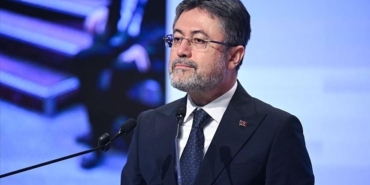 bakan-yumakli-onumuze-yeni-ve-daha-buyuk-hedefler-koyuyoruz-O1XcJyGf.jpg