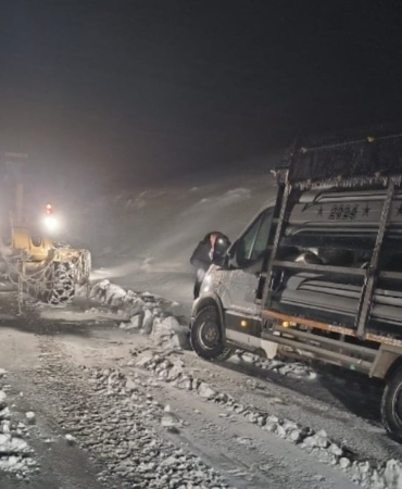 bakanlik-duyurdu-bazi-yollar-gecise-kapatildi-O7pAMCzf.jpg