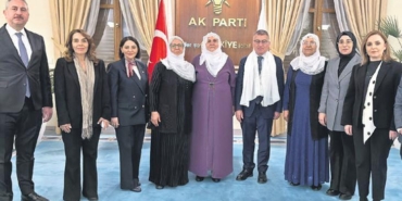 baris-annelerinden-siyasi-partilere-ziyaret-JrcSM66a.jpg